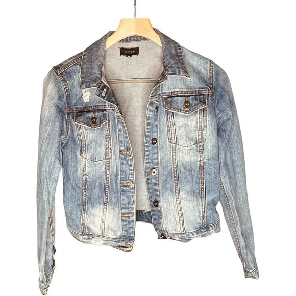 DSTLD Light Washed Distressed Denim Jean Jacket - Picture 1 of 13
